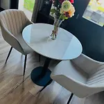 L'autre Nuit Bed & Breakfast 3*