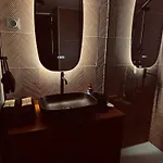 L'autre Nuit Bed & Breakfast