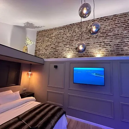 L'autre Nuit 4* Autreville (Aisne)